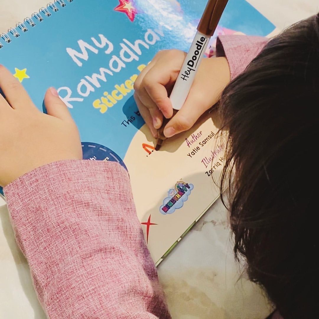 Buku Pelekat Ramadhan Saya